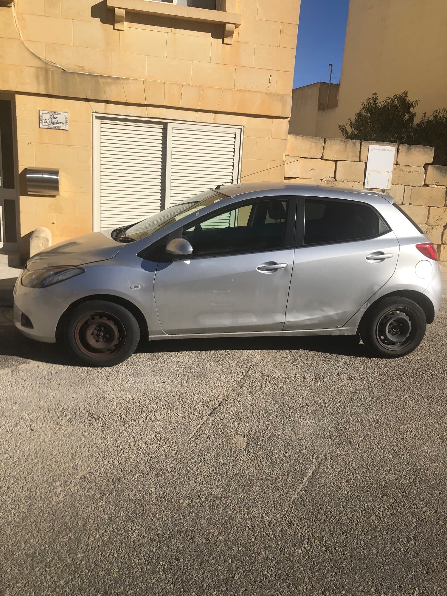 2014 Mazda Demio 2