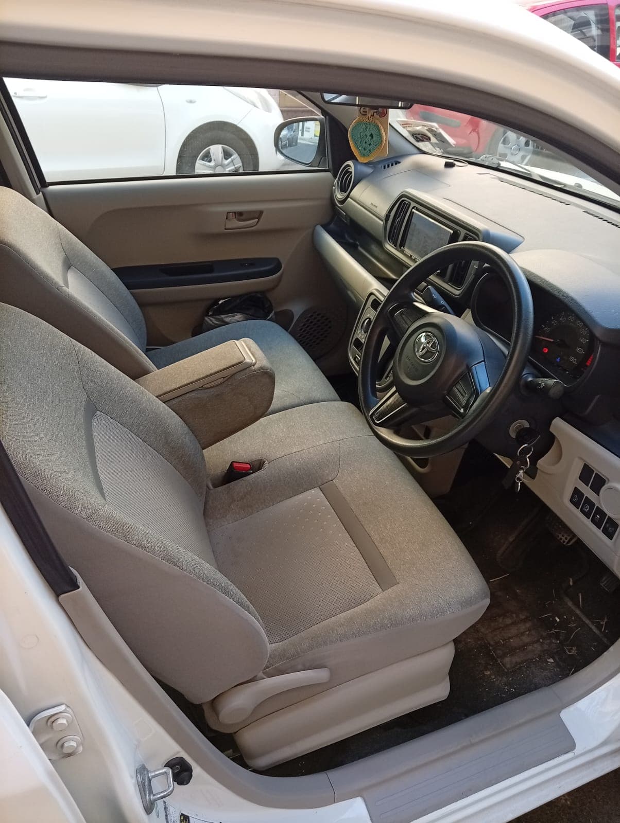 2017 Toyota Passo 4