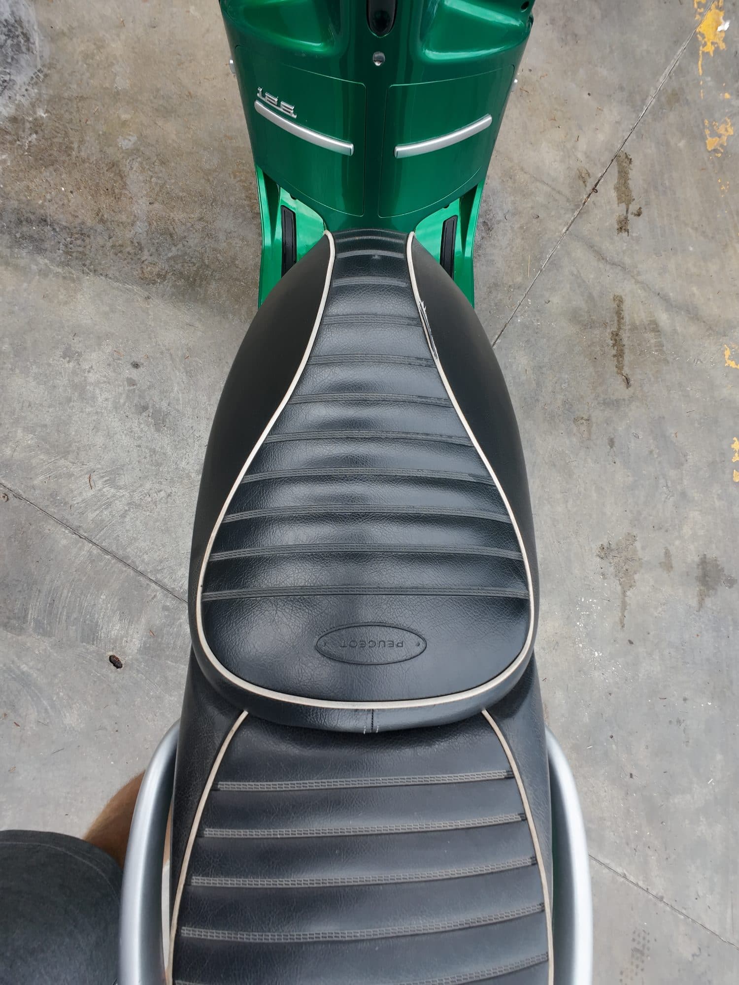 2022 Peugeot Django 125 Racing Green 9