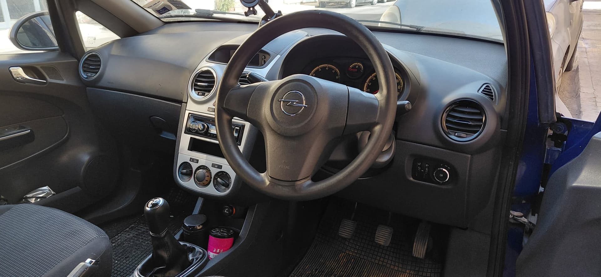 2011 Opel Corsa 8