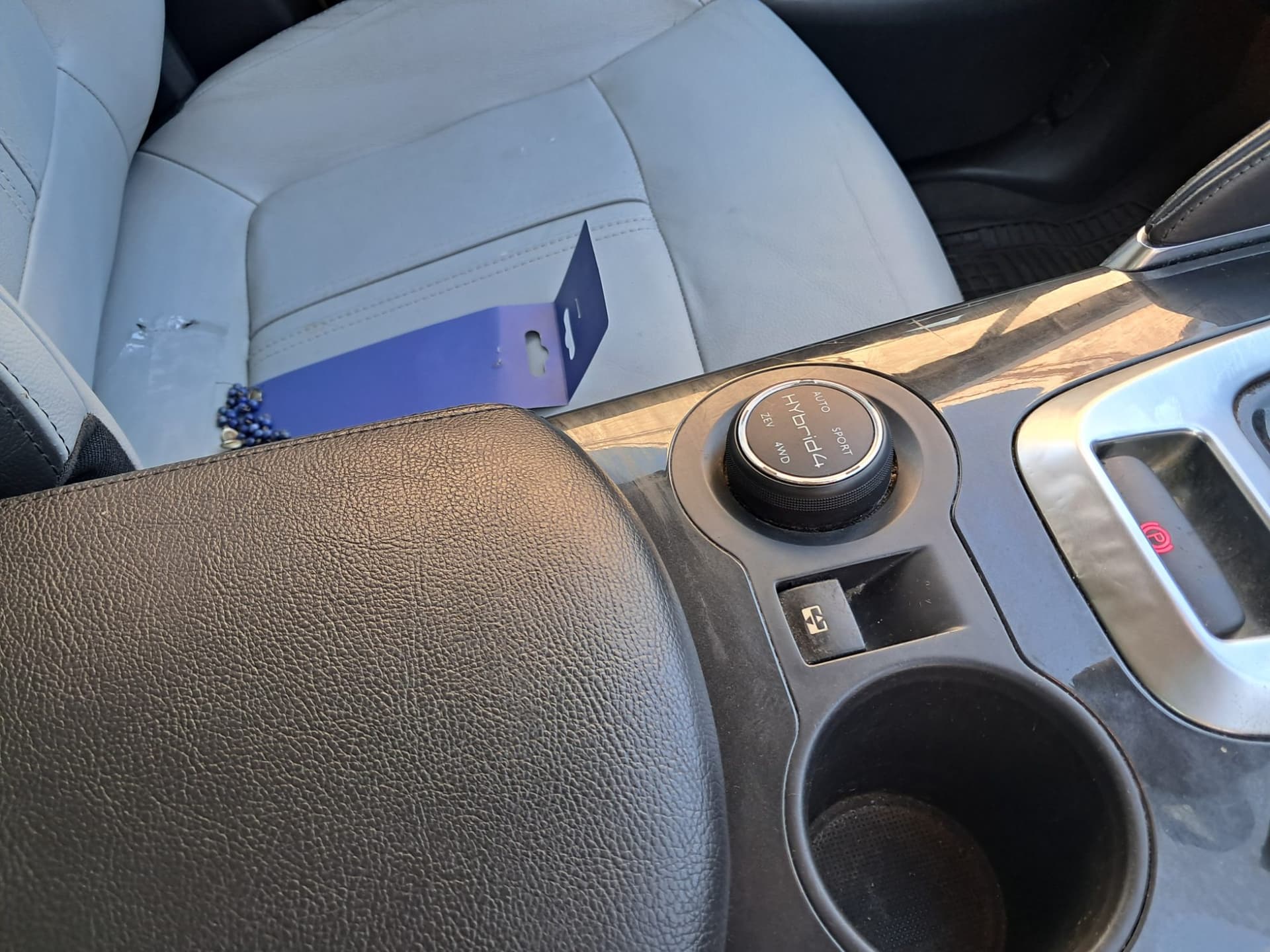 2012 Peugeot 3008 Hybrid 6