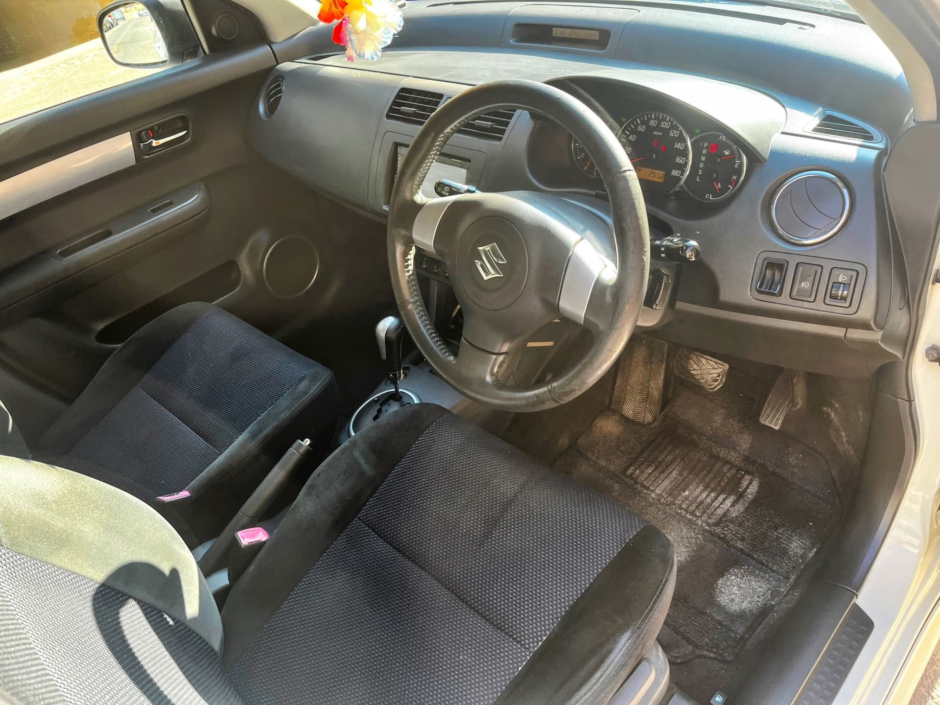 2009 Suzuki Swift Sport 8