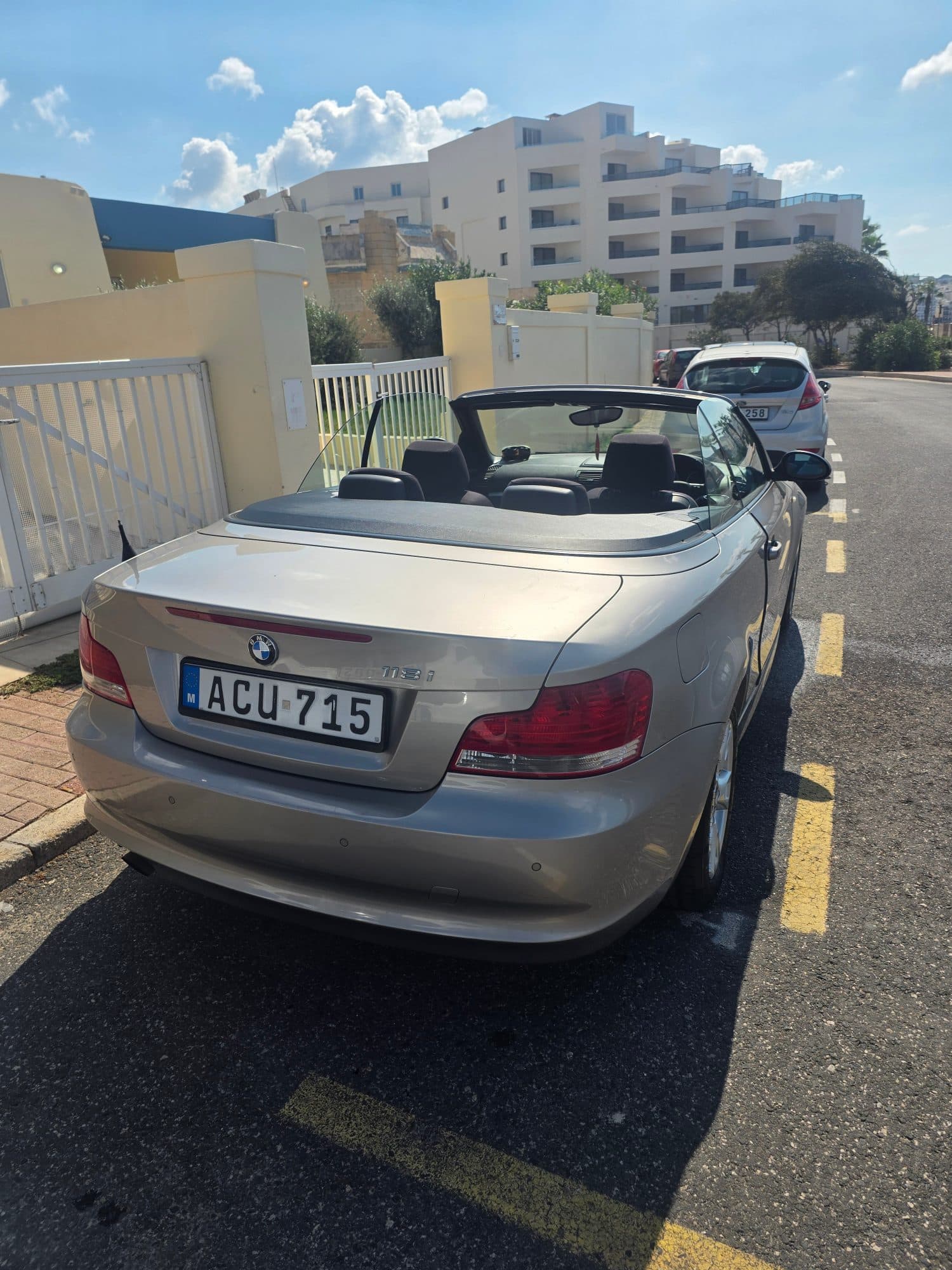 2009 BMW 1 Series 118i 5