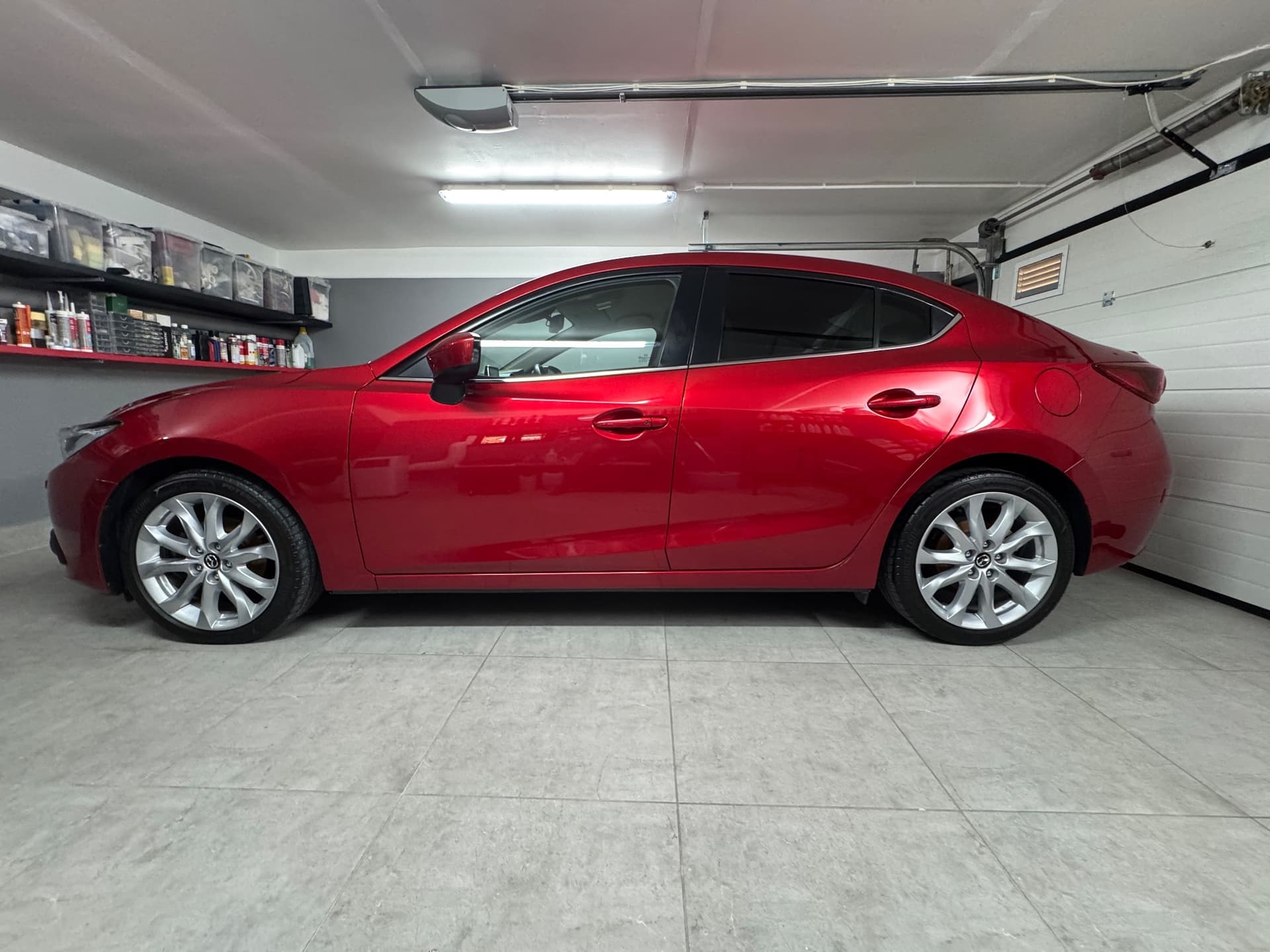 2015 Mazda Mazda3 SKYACTIV-D High Touring 10