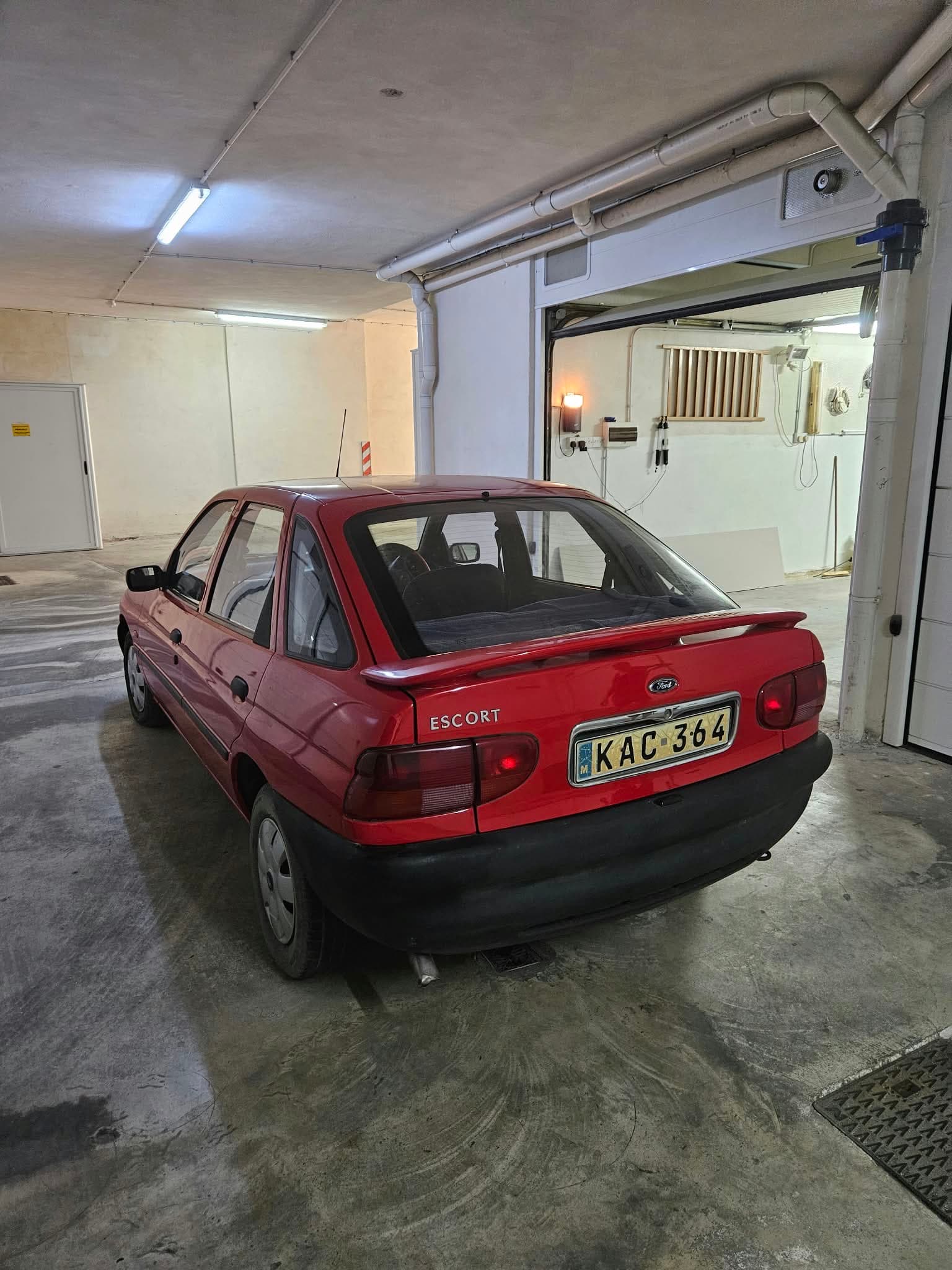 1996 Ford Escort Mk 6  4