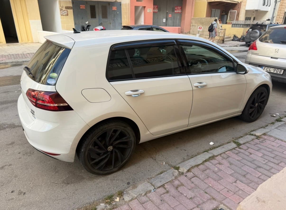 2017 Volkswagen Golf Golf mk7 1