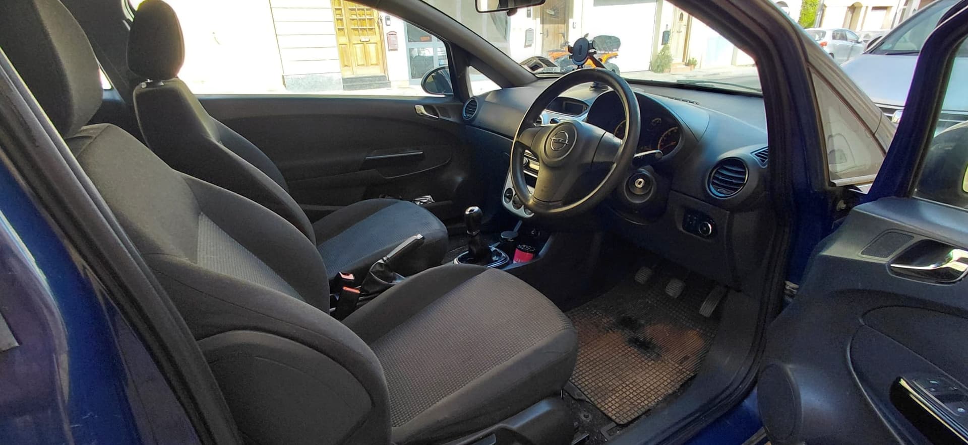 2011 Opel Corsa 9
