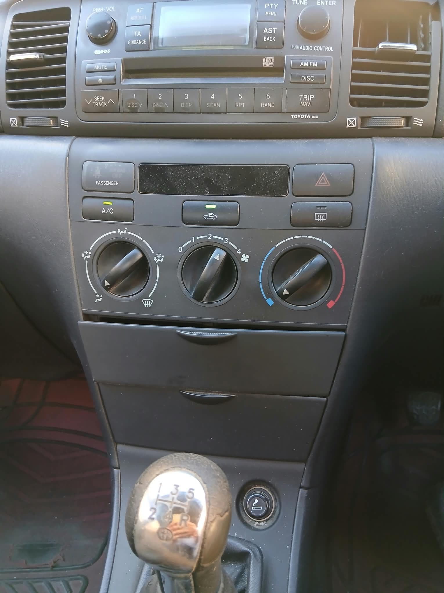 2005 Toyota Corolla 4