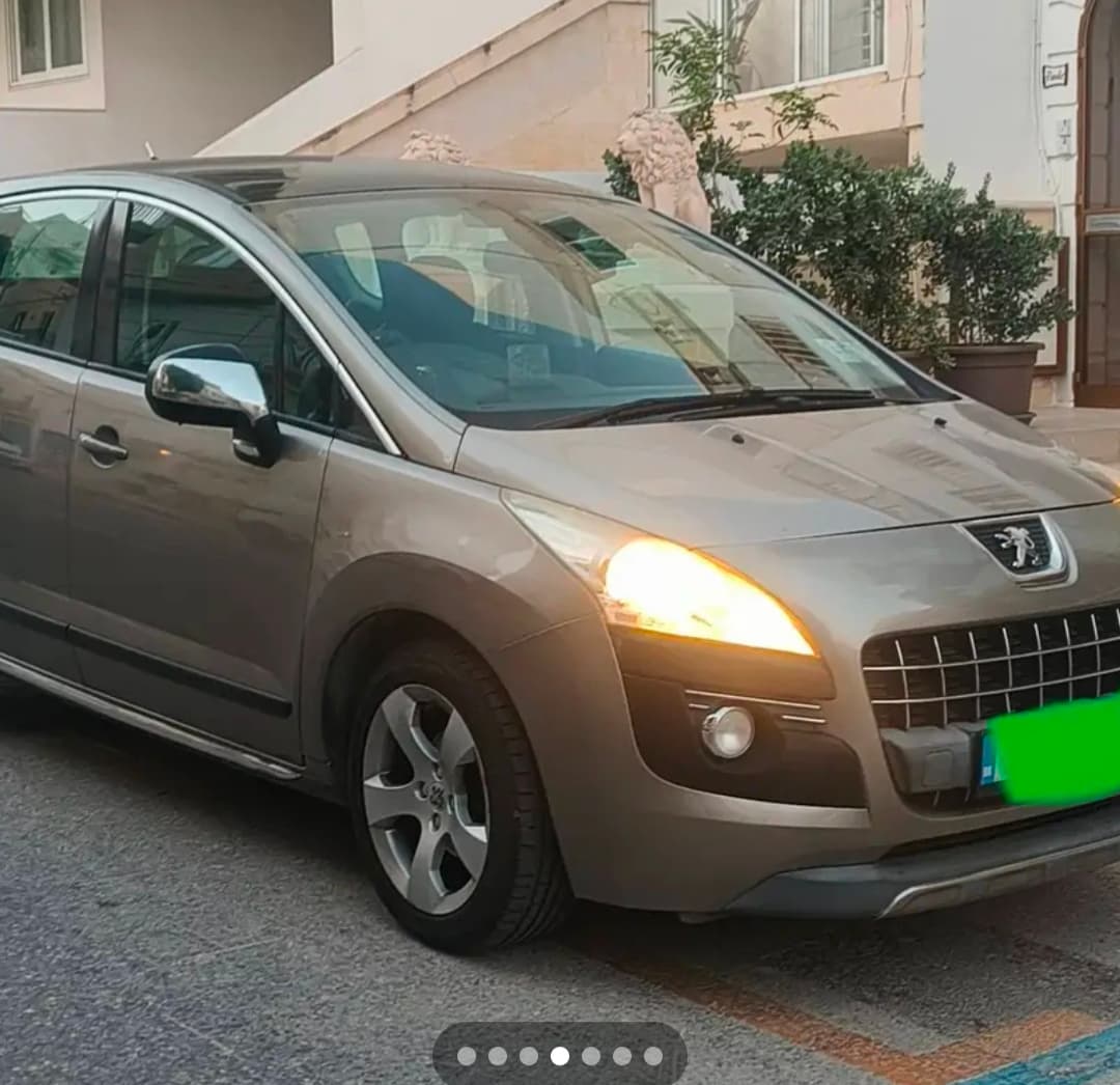 2011 Peugeot 3008 4
