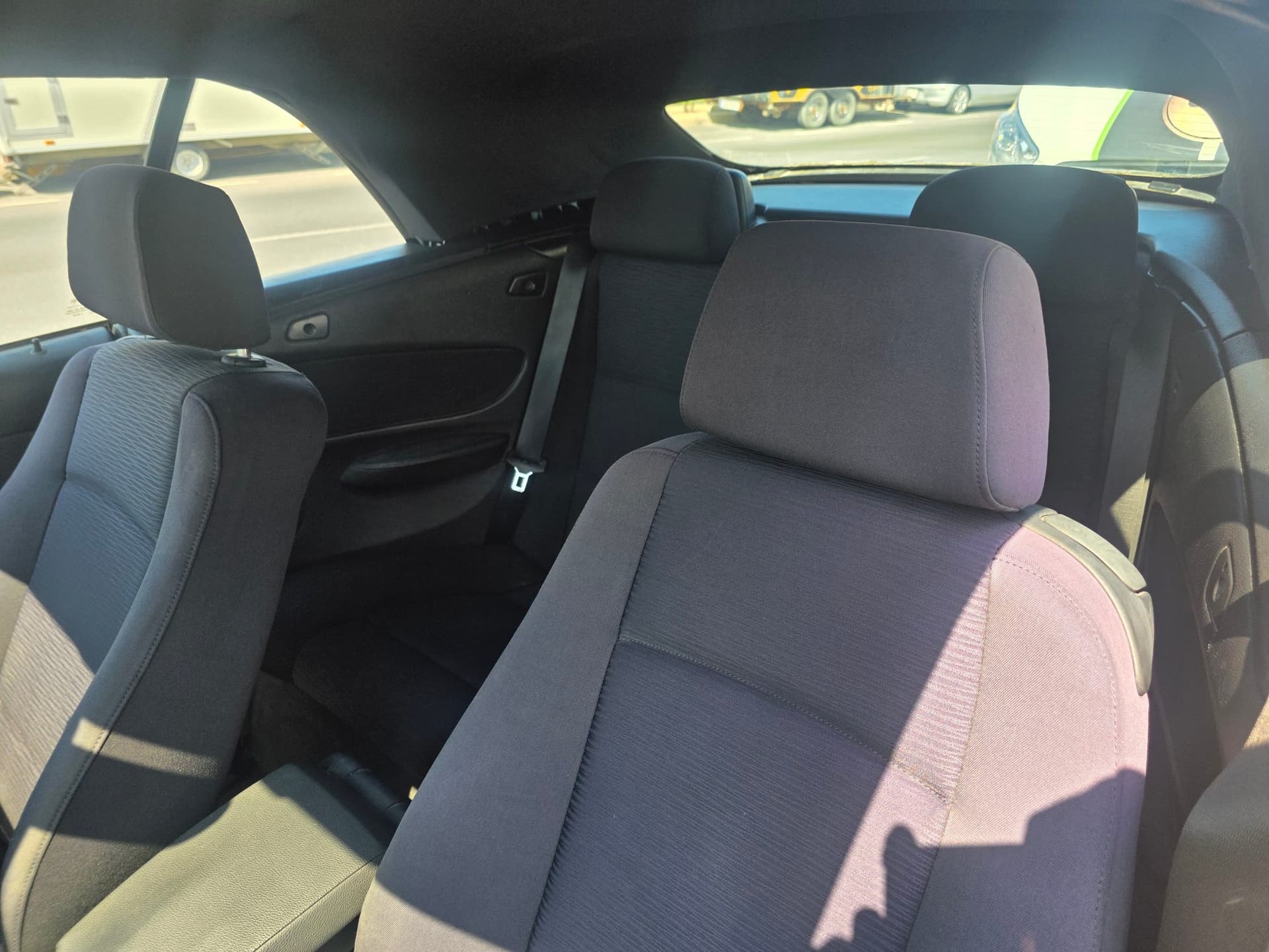2009 BMW 1 Series 118i 8
