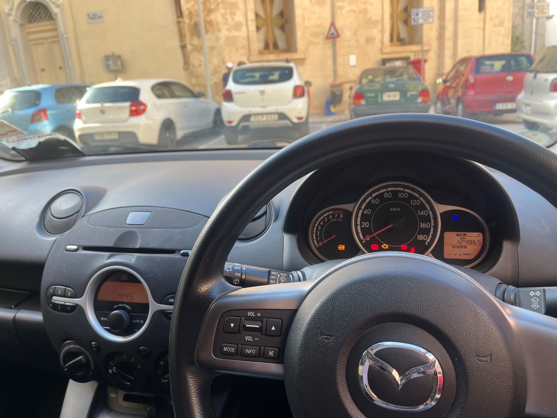 2013 Mazda Demio 7