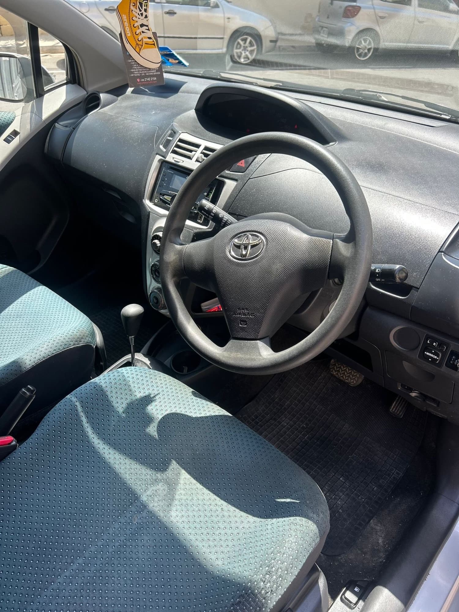 2007 Toyota Vitz 6