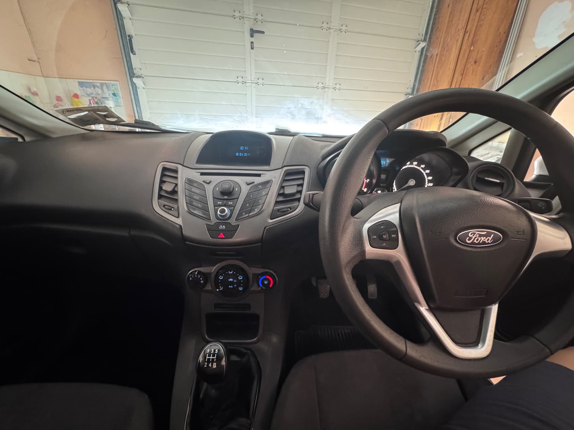 2013 Ford Fiesta 8