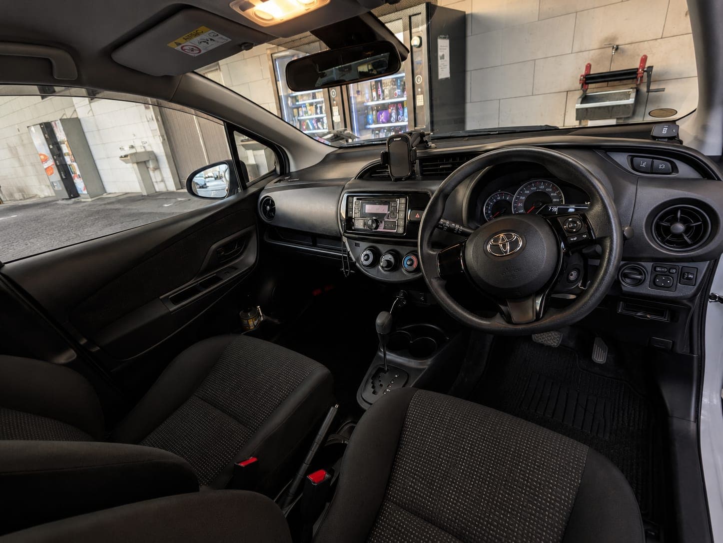 2017 Toyota Yaris VVT-i 2