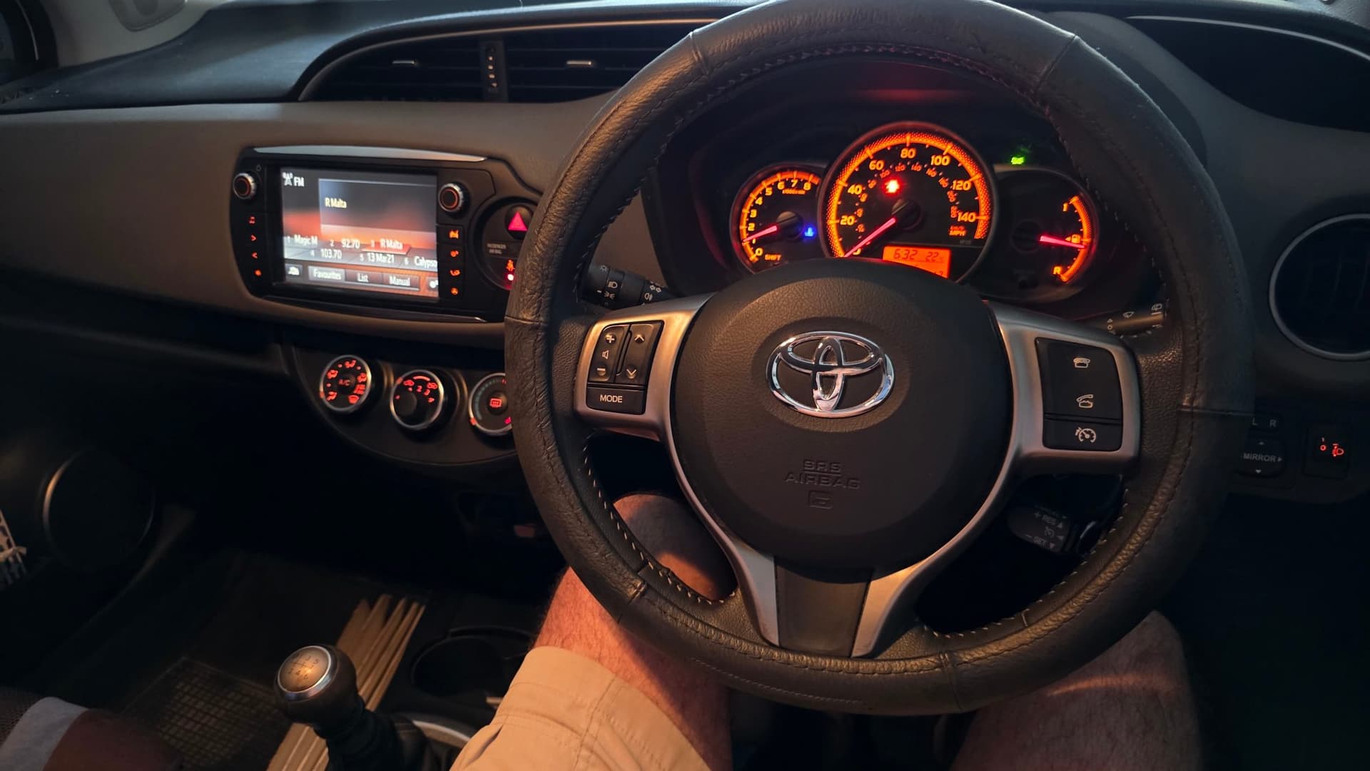 2016 Toyota Yaris 2