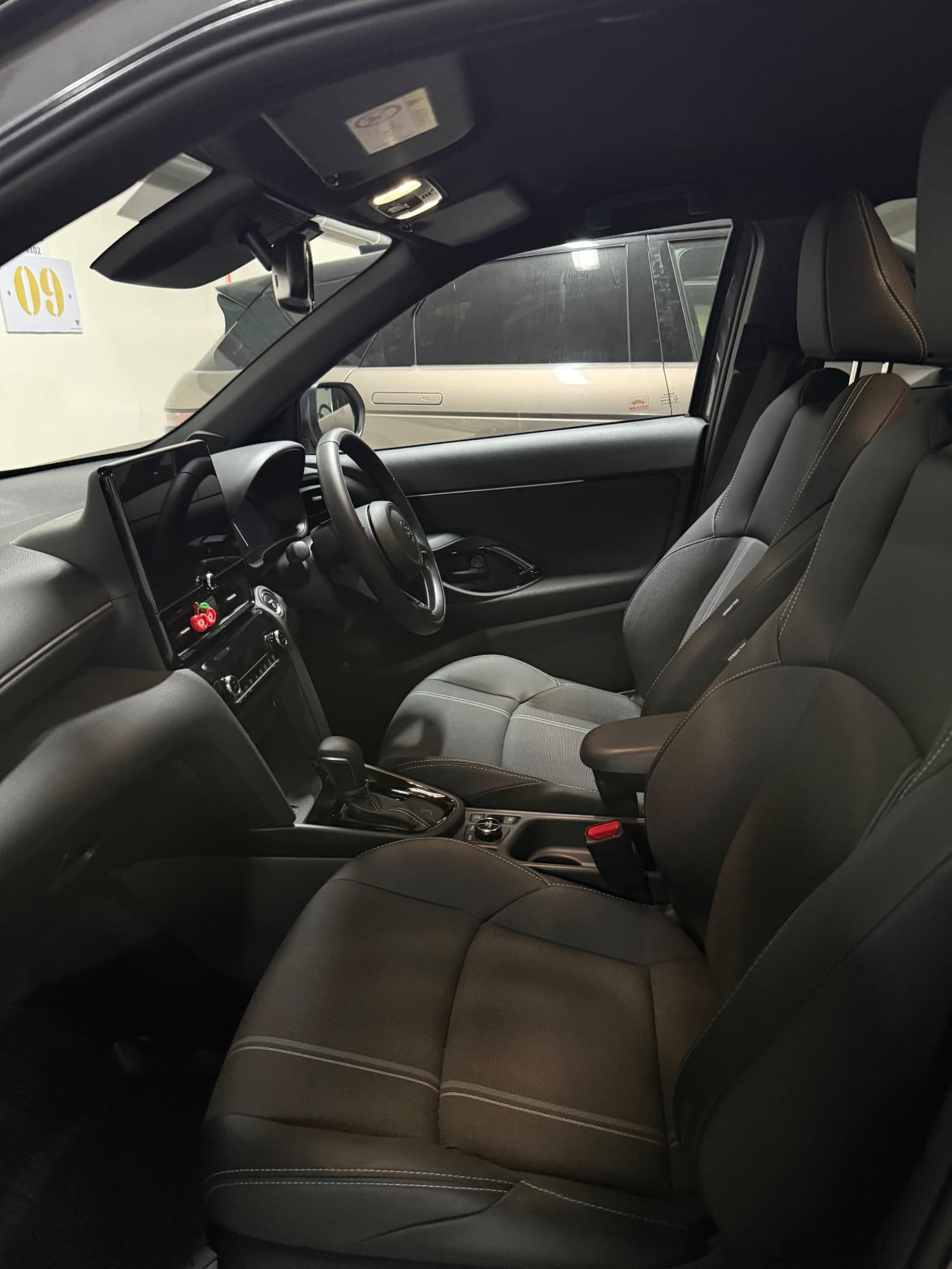 2025 Toyota Yaris Cross Excel 4